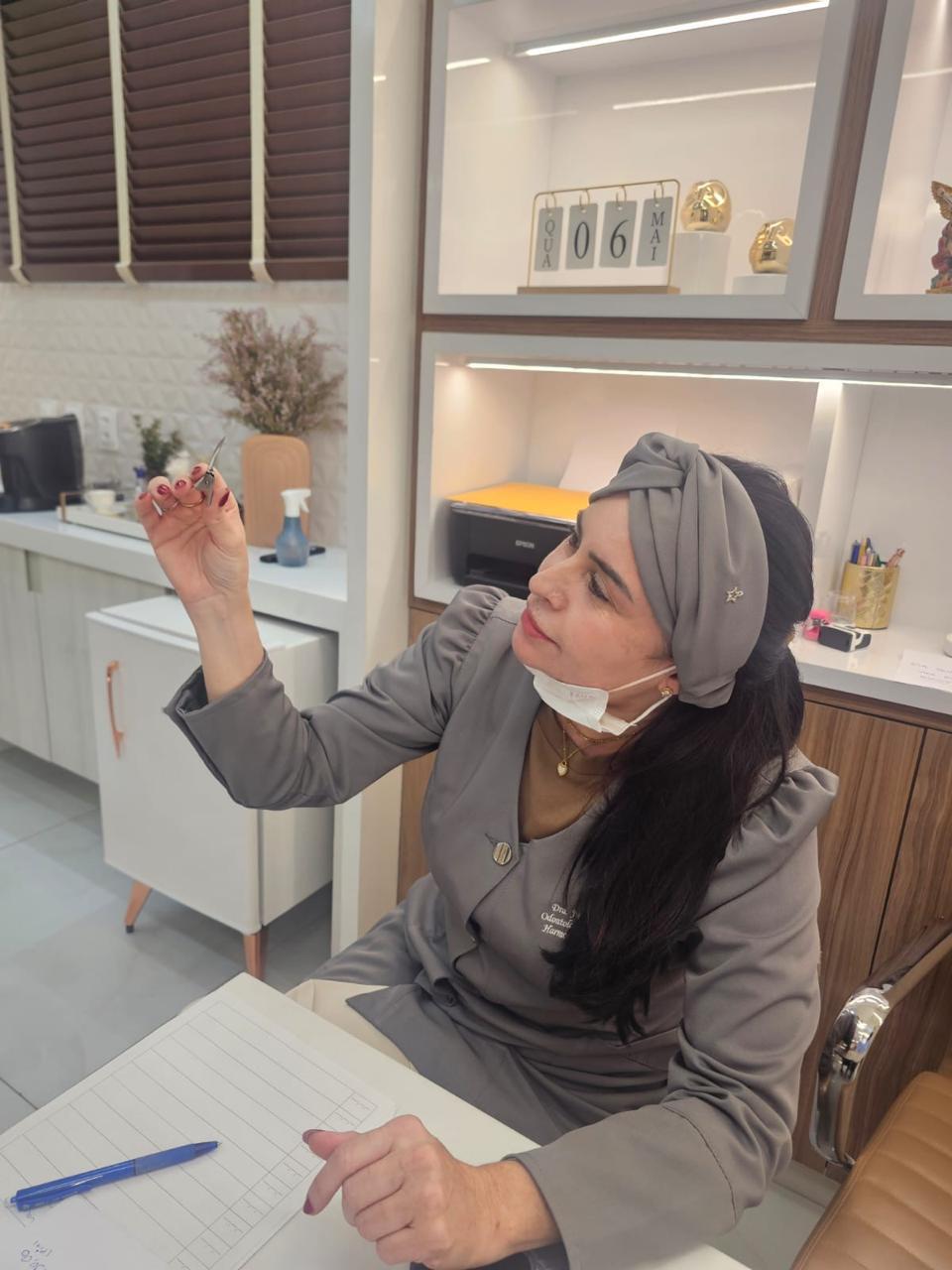 Dra. Julliana Sombra em atendimento